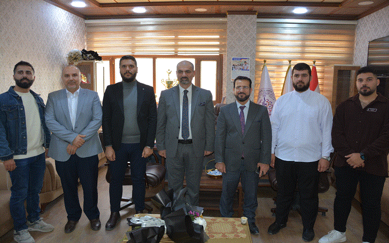 كلية علوم الحاسوب وتكنولوجيا المعلومات تستقبل طلبة إعدادية القلم في جولة علمية