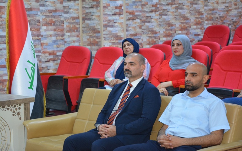 كلية علوم الحاسوب وتكنولوجيا المعلومات تختتم دورة تدريبية حول الأرشفة الإلكترونية الحديثة