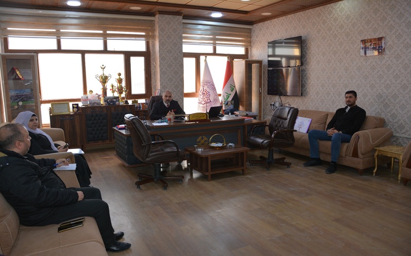 عميد كلية علوم الحاسوب يلتقي باللجنة التحضيرية لفعاليات أسبوع الريادة والإبداع