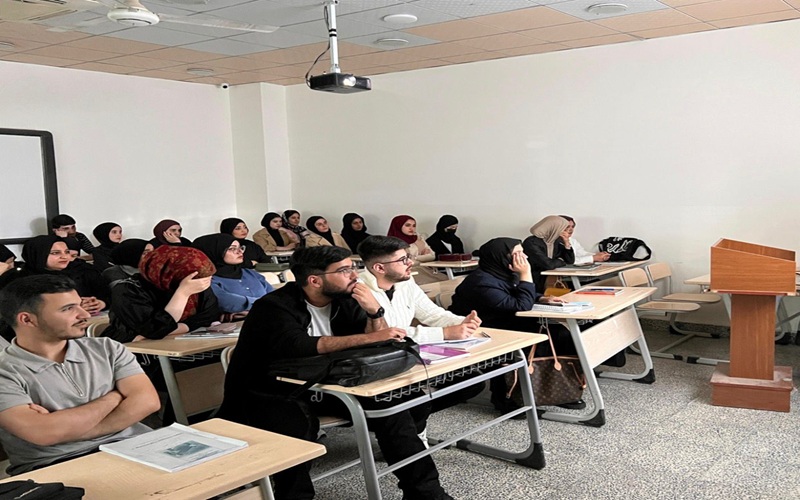 كلية علوم الحاسوب وتكنولوجيا المعلومات تنظم ندوة تثقيفية حول دور الفرد في منظومة الأمن الصحي