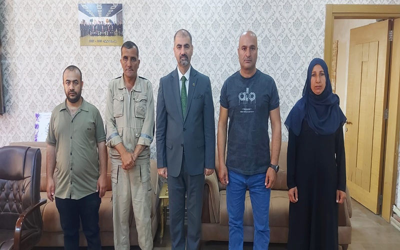 عميد كلية علوم الحاسوب يكرّم مهندسي النظافة