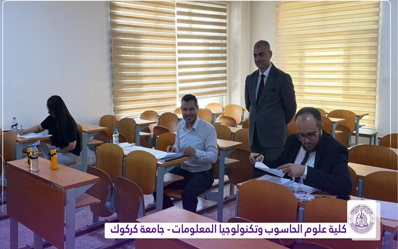 كلية علوم الحاسوب وتكنولوجيا المعلومات تناقش مشاريع التخرج لطلبة المرحلة الرابعة