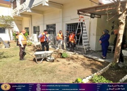 The College of Veterinary Medicine organizes a volunteer campaign to clean and trim the college gardens.
