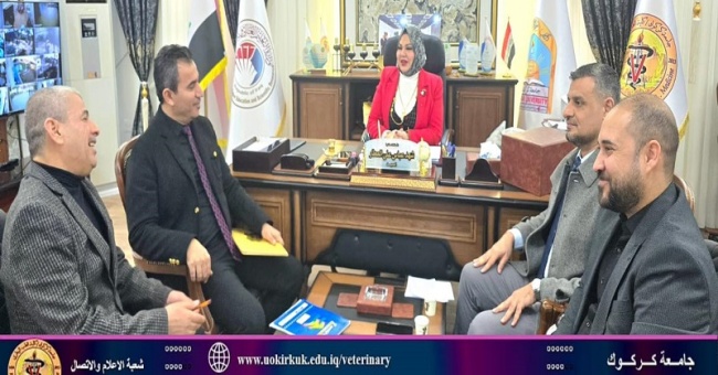 اللجنة المركزية لتقييم أداء شعبة الدراسات والتخطيط تزور الكلية