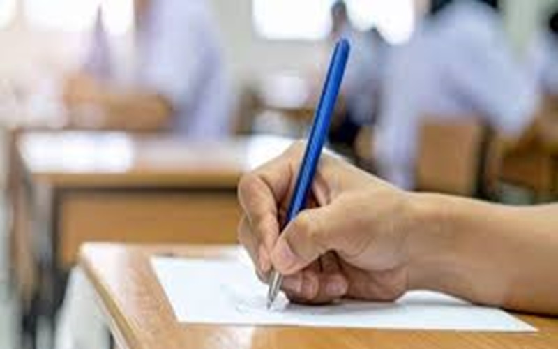  مواعيد الامتحانات النهائية - للفصل الدراسي الثاني الدور الاول للعام 2025-2026