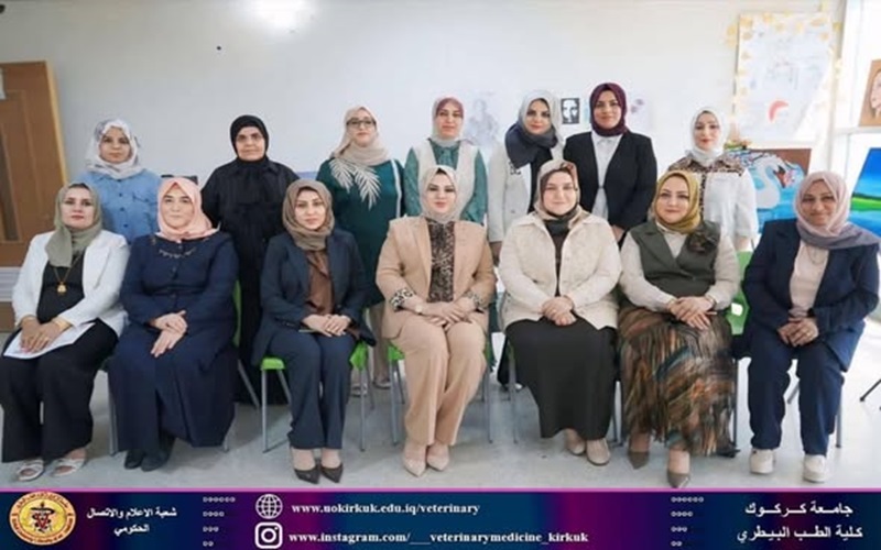 The Dean of the College of Veterinary Medicine participates in the handicrafts exhibition for female students of the internal departments